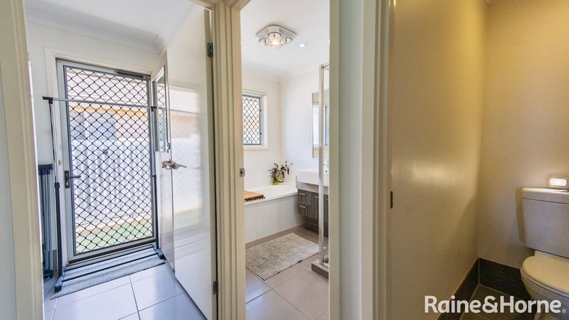 Photo - 34 Capital Drive, Rosenthal Heights QLD 4370 - Image 18