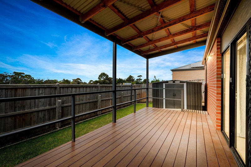 Photo - 34 Capstone Street, Clyde VIC 3978 - Image 2