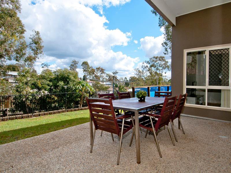 Photo - 34 Carnarvon Crescent, Waterford QLD 4133 - Image 17