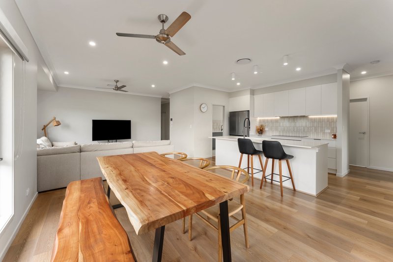 Photo - 34 Cedar Drive, Burpengary QLD 4505 - Image 8