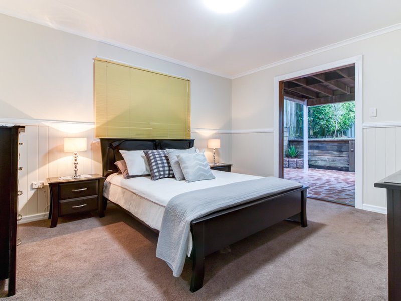 Photo - 34 Celia Street, Ashgrove QLD 4060 - Image 15