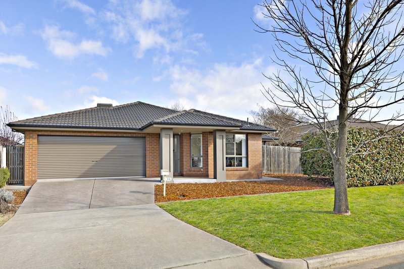 34 Charlotte Barton Street, Franklin ACT 2913