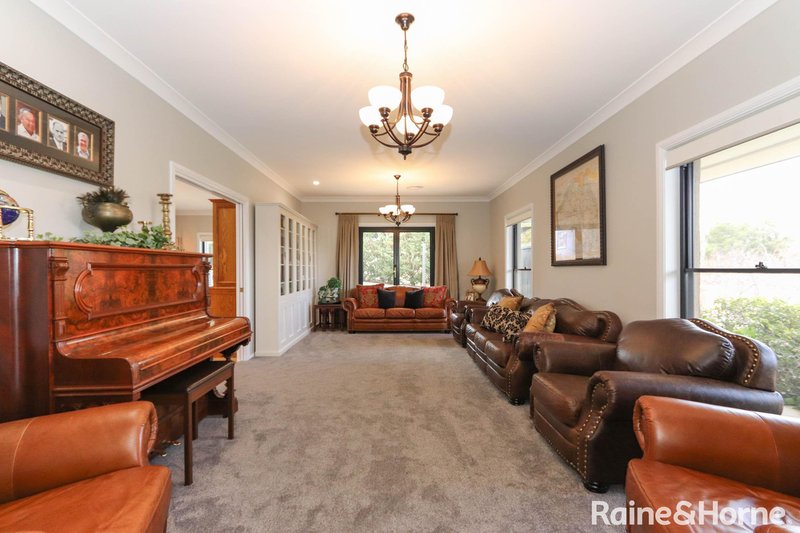 Photo - 34 Cherry Lane, Robin Hill NSW 2795 - Image 6