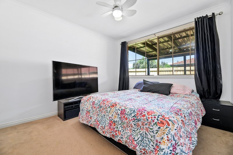 Photo - 34 Chirnside Road, Berwick VIC 3806 - Image 10