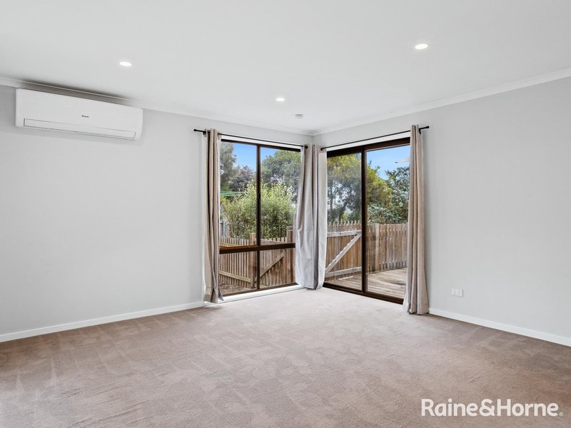 Photo - 34 Cleburne Street, Kingston TAS 7050 - Image 4