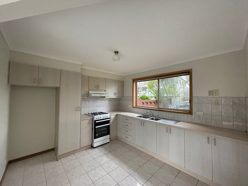 Photo - 34 Colonel Street, Clayton VIC 3168 - Image 5