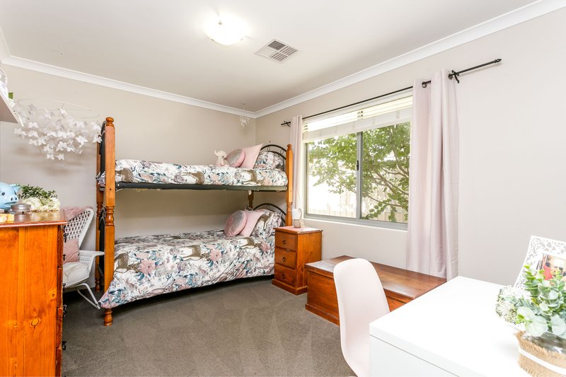 Photo - 34 Coogee Road, Lake Coogee WA 6166 - Image 15