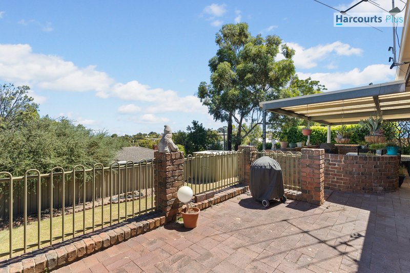 Photo - 34 Coringle Crescent, Hallett Cove SA 5158 - Image 19