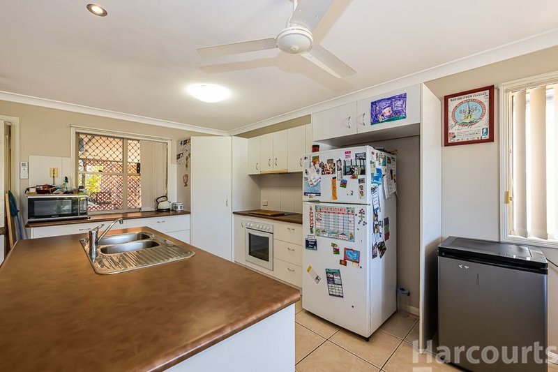 Photo - 34 Corrimal Place, Sandstone Point QLD 4511 - Image 6