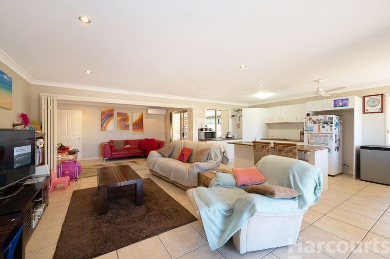 Photo - 34 Corrimal Place, Sandstone Point QLD 4511 - Image 7