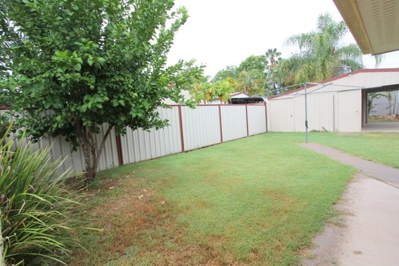 Photo - 34 Cowan Crescent, Emerald QLD 4720 - Image 17