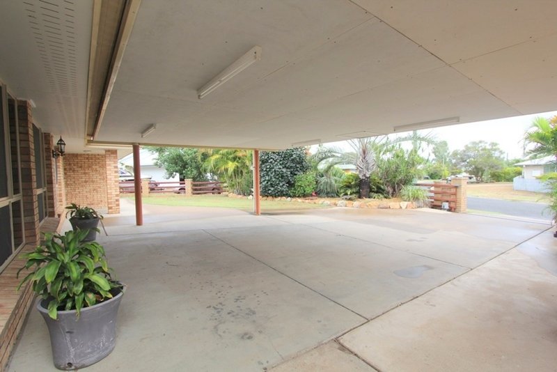 Photo - 34 Cowan Crescent, Emerald QLD 4720 - Image 21