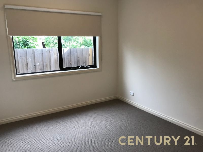 Photo - 3/4 Crawford Avenue, Dandenong North VIC 3175 - Image 5