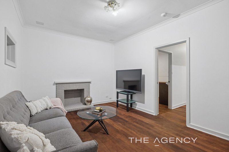 Photo - 34 Crayden Road, Kalamunda WA 6076 - Image 5
