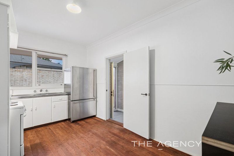 Photo - 34 Crayden Road, Kalamunda WA 6076 - Image 9