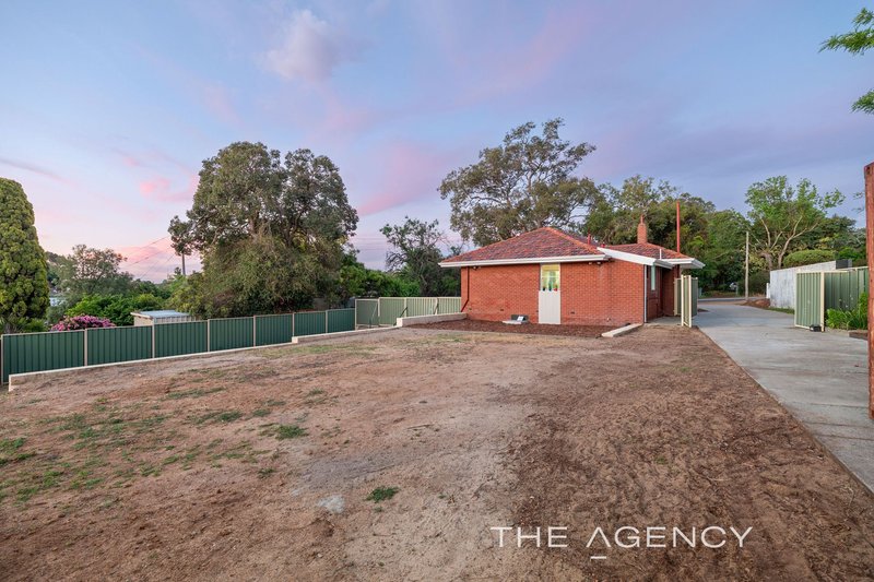 Photo - 34 Crayden Road, Kalamunda WA 6076 - Image 18