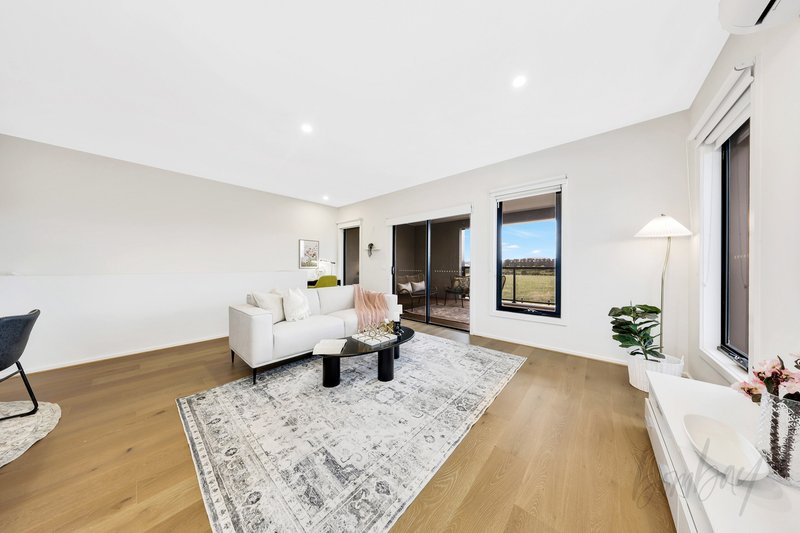 Photo - 34 Creek Esplanade, Donnybrook VIC 3064 - Image 6