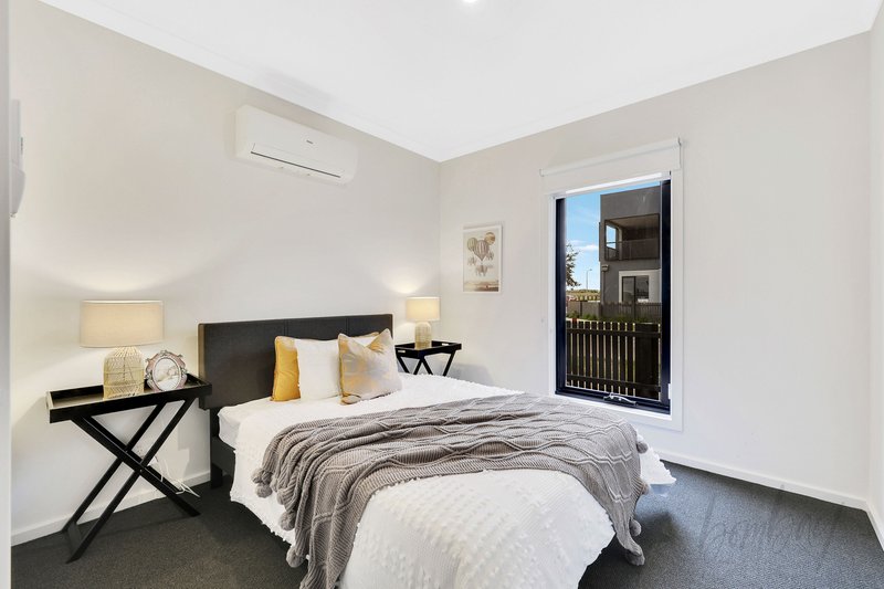 Photo - 34 Creek Esplanade, Donnybrook VIC 3064 - Image 12