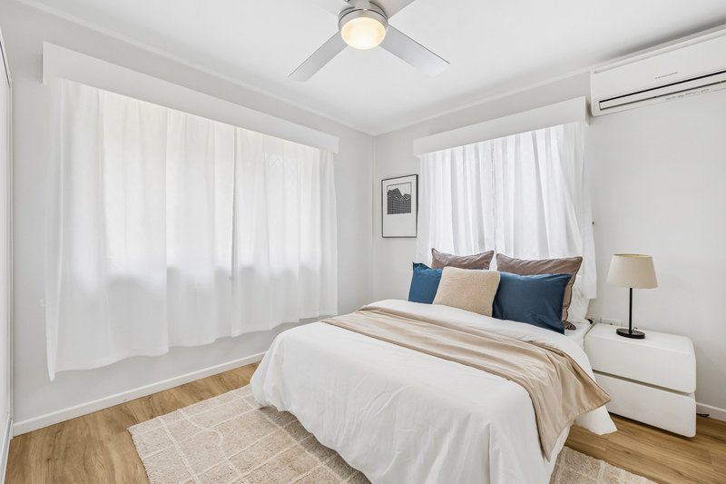 Photo - 34 Cresthaven Drive, Mansfield QLD 4122 - Image 12
