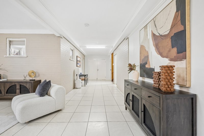 Photo - 34 Cresthaven Drive, Mansfield QLD 4122 - Image 15