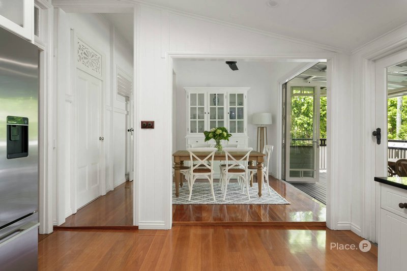 Photo - 34 Crombie Street, Clayfield QLD 4011 - Image 7