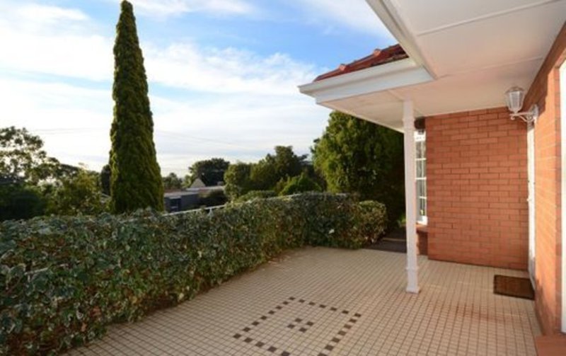 Photo - 34 Crompton Drive, Wattle Park SA 5066 - Image 5