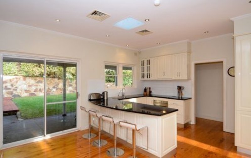 Photo - 34 Crompton Drive, Wattle Park SA 5066 - Image 10