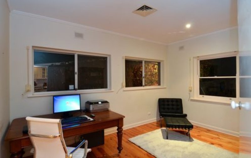 Photo - 34 Crompton Drive, Wattle Park SA 5066 - Image 15