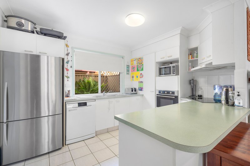 Photo - 3/4 Cupania Place, Elanora QLD 4221 - Image 5