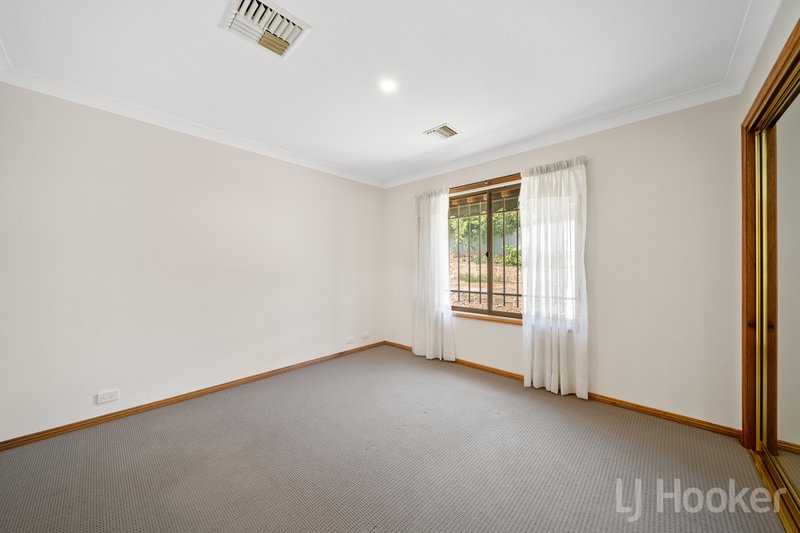 Photo - 34 Currie Street, Karabar NSW 2620 - Image 7