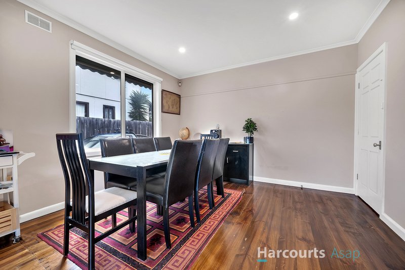 Photo - 34 Curtin Crescent, Dandenong North VIC 3175 - Image 4