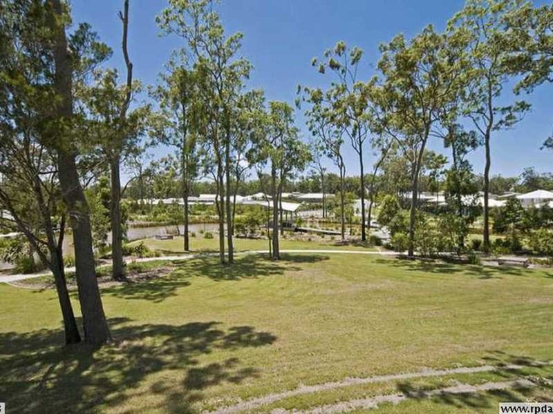 Photo - 34 Daintree Drive, Coomera QLD 4209 - Image 12