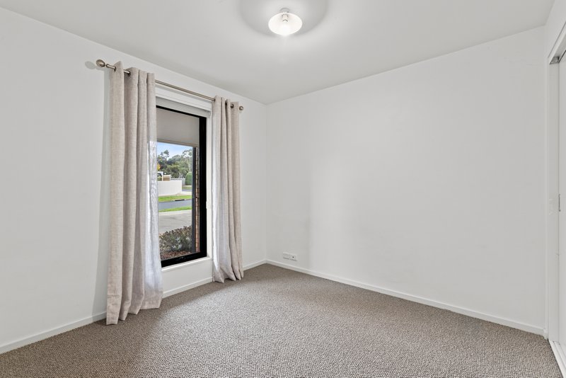 Photo - 34 Daly Boulevard, Highton VIC 3216 - Image 9