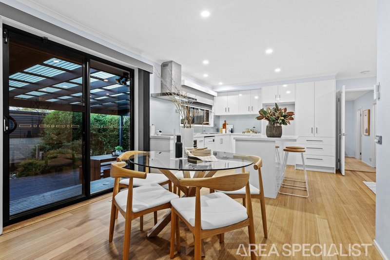 Photo - 34 Darius Avenue, Frankston VIC 3199 - Image 5