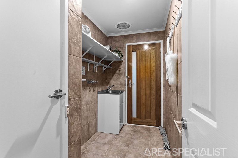 Photo - 34 Darius Avenue, Frankston VIC 3199 - Image 13