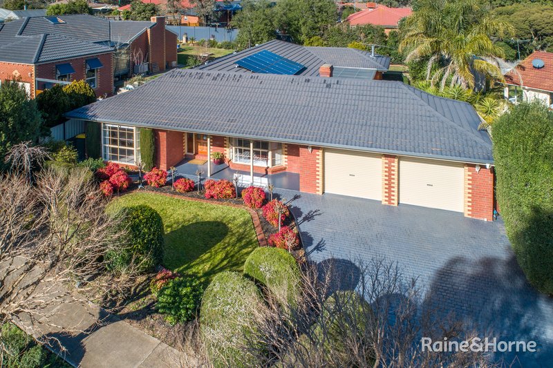 34 De Lisle Avenue, Sunbury VIC 3429