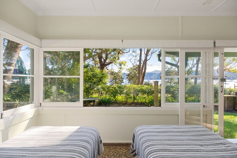 Photo - 34 Delecta Avenue, Clareville NSW 2107 - Image 8
