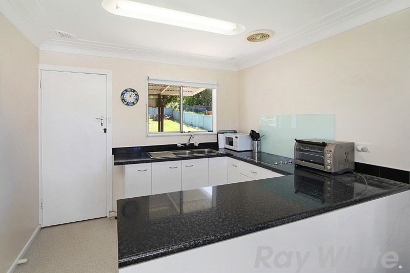 Photo - 34 Delia Avenue, Budgewoi NSW 2262 - Image 2