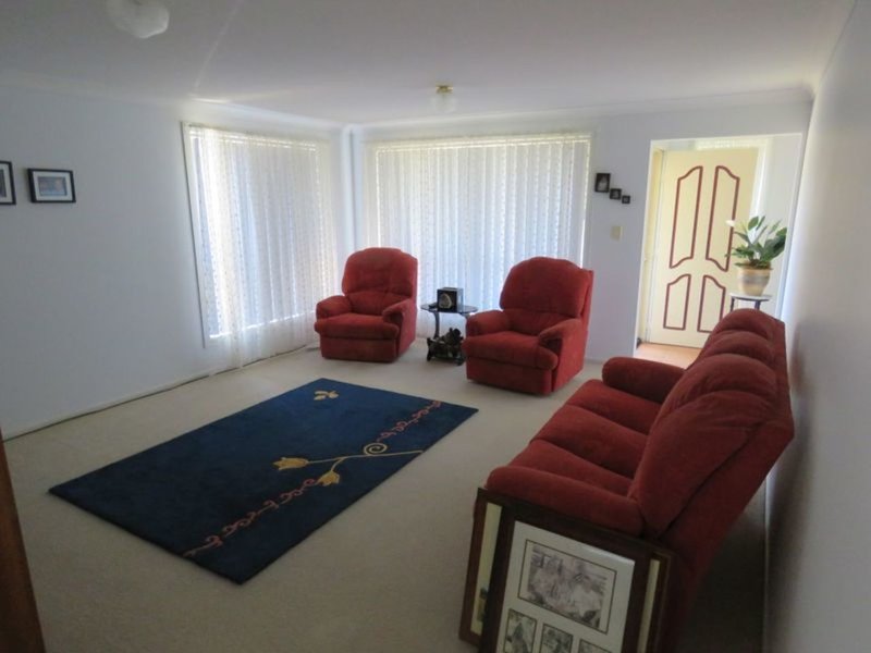 Photo - 34 Delmer Close, South West Rocks NSW 2431 - Image 4