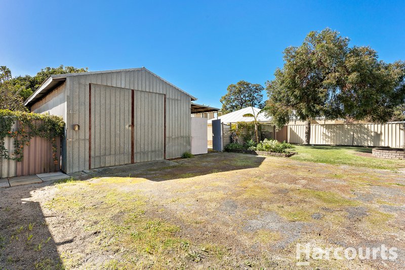 Photo - 34 Derek Road, Coodanup WA 6210 - Image 12