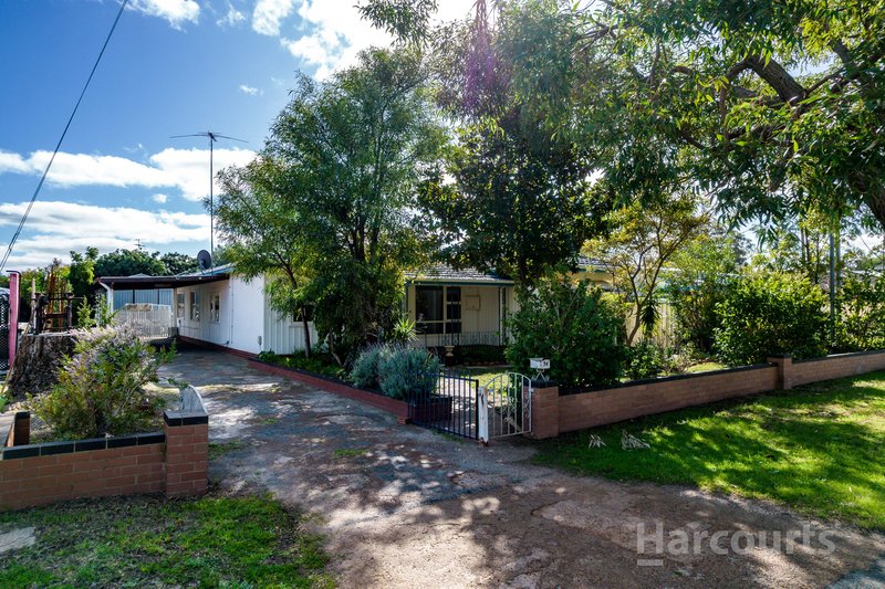 Photo - 34 Derek Road, Coodanup WA 6210 - Image 14