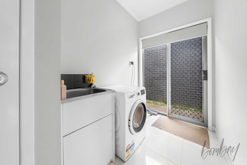 Photo - 34 Distinction Avenue, Craigieburn VIC 3064 - Image 13