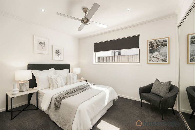Photo - 34 Donatello Street, Fig Tree Pocket QLD 4069 - Image 11