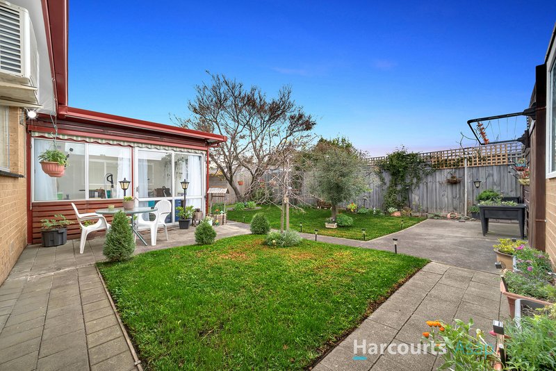 Photo - 34 Downard Crescent, Dandenong North VIC 3175 - Image 14