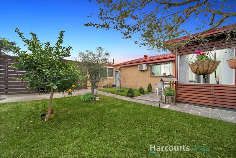 Photo - 34 Downard Crescent, Dandenong North VIC 3175 - Image 15