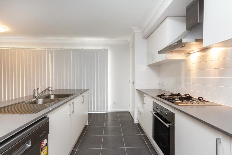 Photo - 34 Duchess Street, Clontarf QLD 4019 - Image 4