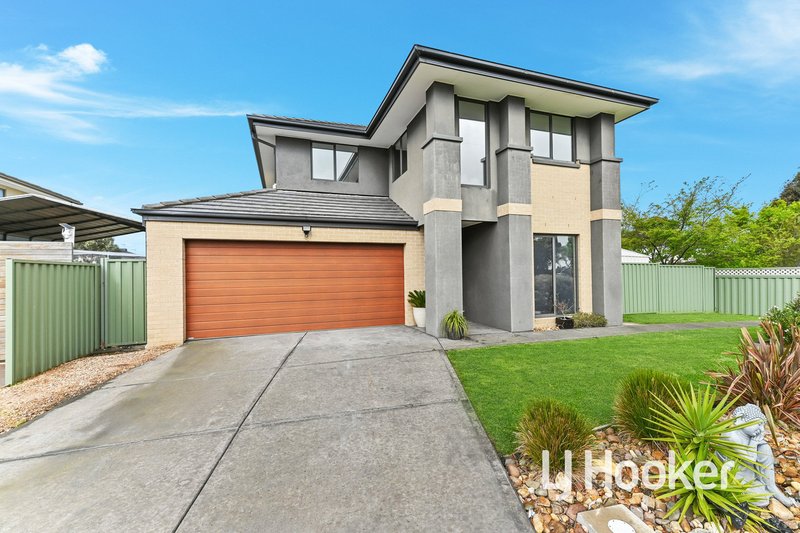 Photo - 34 Dusseldorp Avenue, Pakenham VIC 3810 - Image 1