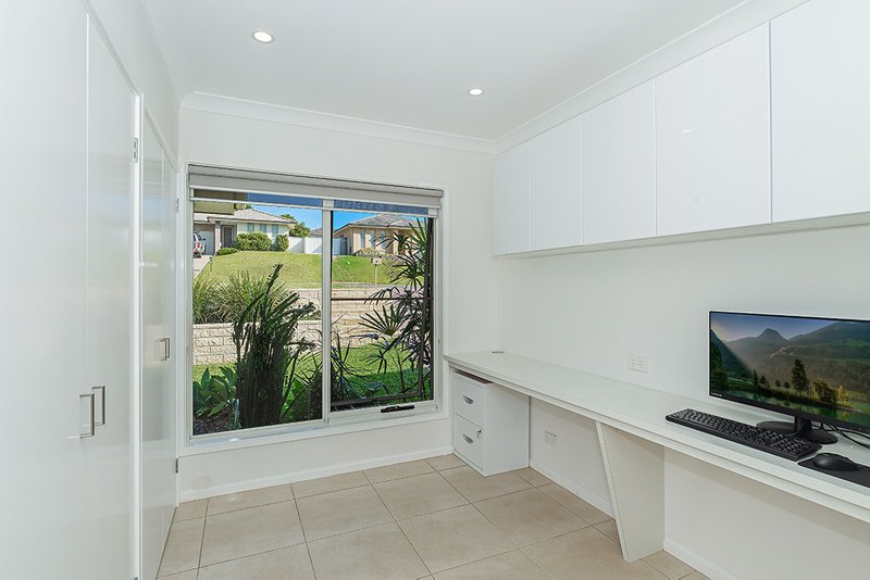 Photo - 34 Earswick Crescent, Buttaba NSW 2283 - Image 14