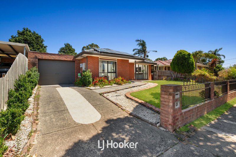 Photo - 34 Edeys Run, Hampton Park VIC 3976 - Image 1
