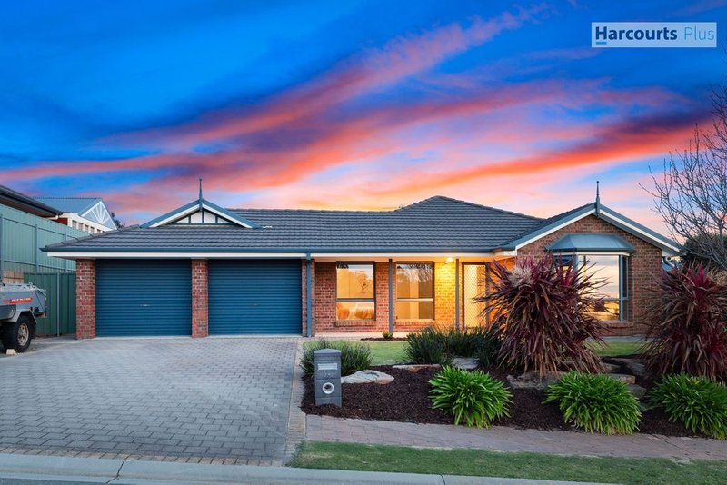 Photo - 34 Elizabeth Crescent, Hallett Cove SA 5158 - Image 3